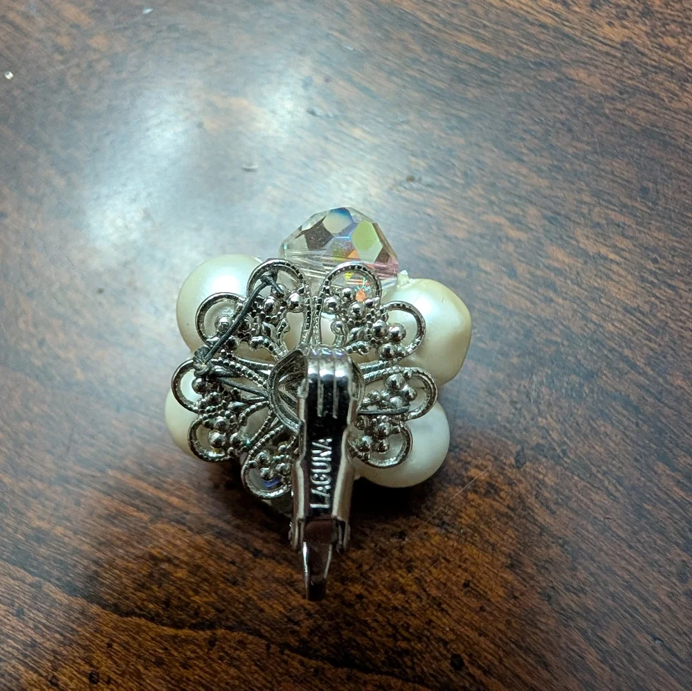 Vintage  Laguna Silver Toned Faux Pearl & Iridescent AB Beaded Clip Earrings - Picture 9 of 10